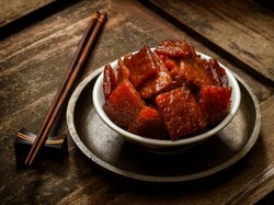 Bukan Cuma Daging Babi, Ini 10 Makanan Haram Menurut Al-Quran