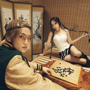 Simak Fakta Menarik Kolaborasi Mark NCT dan Lee Young Ji di Lagu 'Fraktsiya'