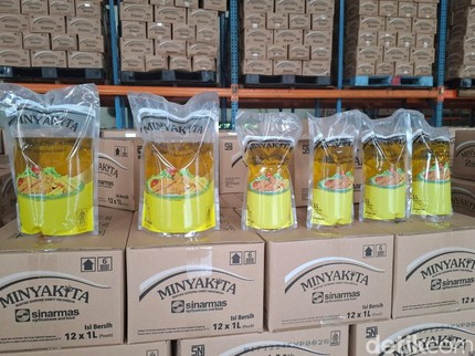 Warga Keluhkan Minyakita Berbau Solar, Bulog Tarik Semua Produk dari Pasaran