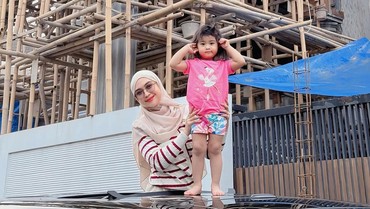 img-title Ngaku Tak Nyindir usai Spill Biaya Anak Rp30 Juta, Ria Ricis: Emang Gabut Aja