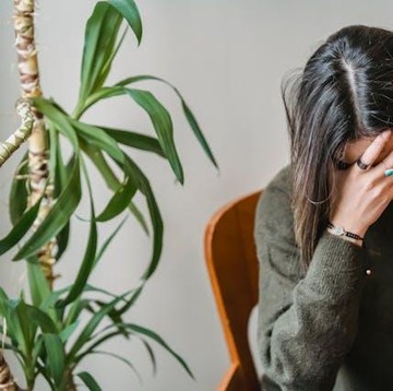 8 Cara Menenangkan Pikiran saat Situasi Bikin Stres