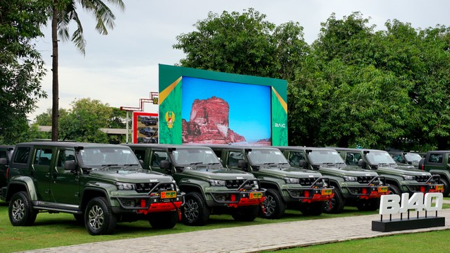 JIO Distribusi Indonesia sudah menyerahkan 22 unit BJ40 Plus untuk digunakan TNI AD sebagai kendaraan rantis ringan.