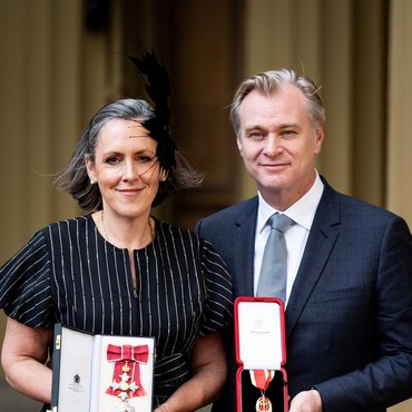 Christopher Nolan dan Emma Thomas Dianugerahi Gelar Bangsawan dari Kerajaan Inggris