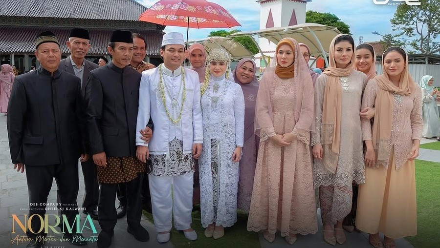 Disebut Mirip, Akting Wulan Guritno Perankan Ibu Norma Risma Jadi Sorotan Disebut Mirip, Akting Wulan Guritno Perankan Ibu Norma Risma Jadi Sorotan