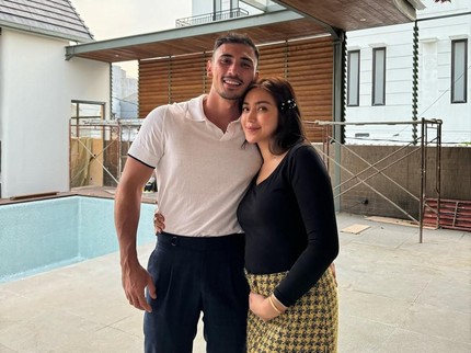 Cerita Suami Jessica Iskandar Sempat Putus Asa Lihat Istri Perdarahan Melahirkan Anak Ketiga