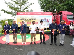 Atasi Disparitas Harga, Bahlil Resmikan BBM Satu Harga di Ambon