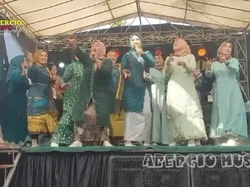 Lirik Lagu Waktu Ku Kecil - Knalpot Band