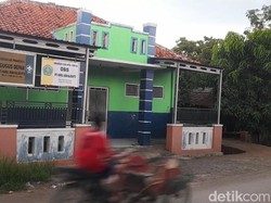Viral Ibu Kantin MTS di Brebes Ngamuk-Buang Jajanan Siswa