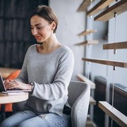 Panduan Lengkap Jadi Perempuan Freelancer Sukses, Bisa Kerja Fleksibel!