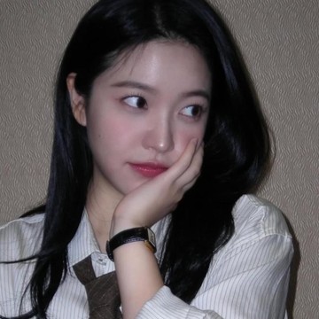 Yeri Red Velvet Bagikan Potret Terbaru 'Mode' Baek Je Na untuk Drakor 'Bitch X Rich 2'