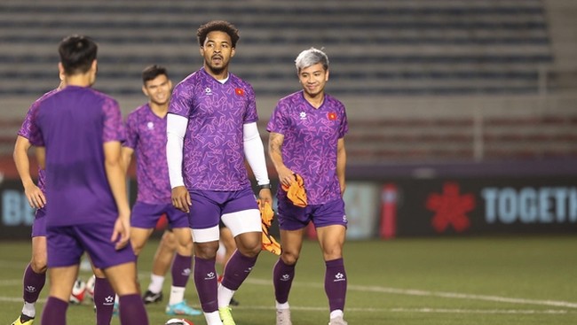 Striker naturalisasi berdarah Brasil Rafaelson alias Nguyen Xuan Son akan debut bersama Vietnam saat melawan Myanmar. Situasi ini bisa untungkan Indonesia.