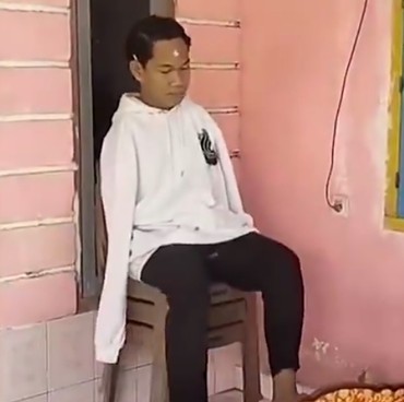 Viral Pelaku Pelecehan Seksual Agus Buntung Nikahi Gadis Bali Diwakilkan Keris