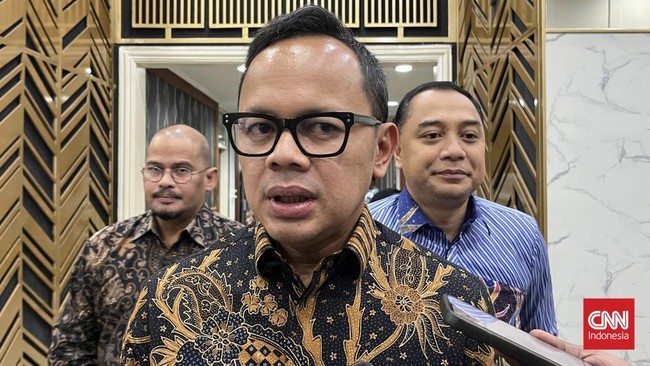 Wamendagri Bima Arya Sugiarto mengatakan retreat kepala wilayah terpilih bakal melibatkan KPK untuk mensosialisasikan tentang pemberantasan korupsi.