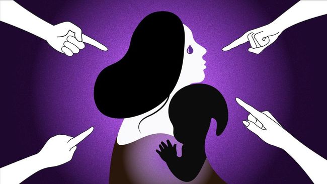 'Ternyata, keputusan yang saya buat untuk anak saya sendiri membuat saya merasa tidak dipercaya mampu menjalani peran sebagai orang tua.'