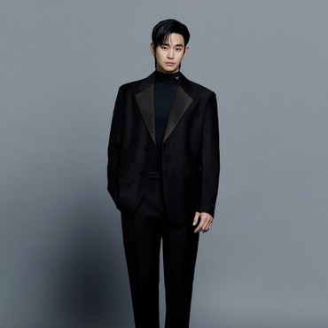 Kabar Terbaru Kim Soo Hyun Bikin Penggemar Khawatir