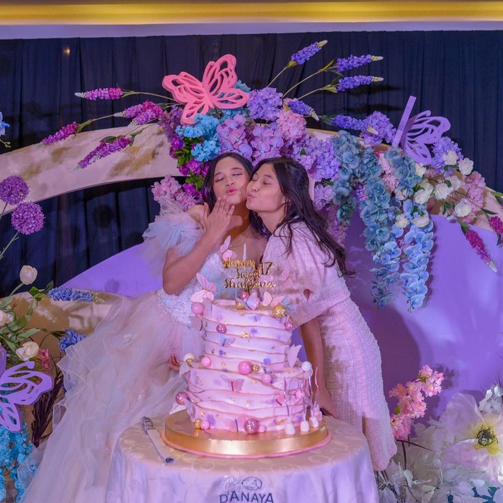 <p>Nasha sendiri turut aktif membagikan kegiatannya sehari-hari pada laman Instagram. Kini, dirinya bahkan memiliki 248 ribu pengikut, lho. (Foto: Instagram: @okieagustina_)</p>