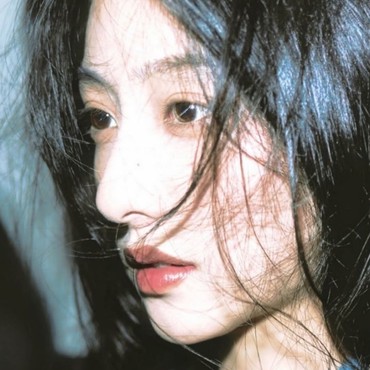 Pesona Cantik Hu Lianxin, Aktris China yang Viral Gegara Mirip Kim Ji Won