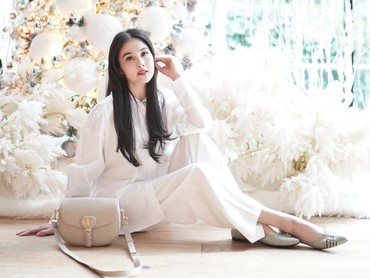 Lihat Lagi Penampakan Pohon Natal Sandra Dewi yang Disorot Sebelum Suami Dipenjara