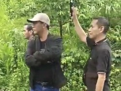 Mentan Amran Sulaiman Terjebak Macet Poros Maros-Bone di Camba gegara Banjir