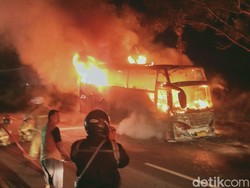 Kena Engine Runaway, Bus Terbakar di Delanggu Tak Mati Mesin Meski Kunci Off