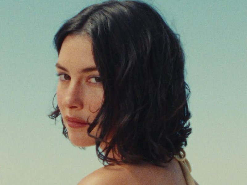 Lirik Lagu Look At My Life - Gracie Abrams