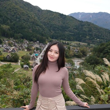 Masa Kecil Natasha Wilona Disorot usai Ayah Muncul, Hidup Susah-Pakai Seragam Bekas