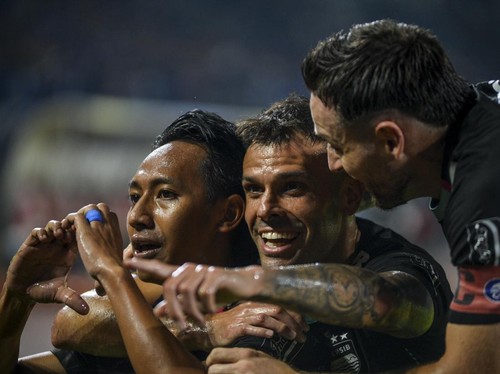 Pemain Persib Dipanggil Timnas: Kesempatan Emas Beckham dan Marc Klok