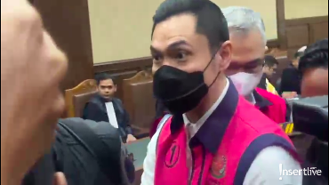  Ingat, Terdakwa...