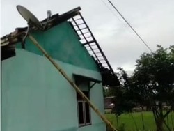 Diterjang Angin Kencang, 3 Rumah Warga di Cikeusik Pandeglang Rusak