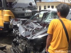 Duka di Balik Kecelakaan Maut Dosen UIN Bandung di Tol Cipularang