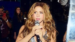 Masih Terpuruk karena Perselingkuhan Pique, Shakira: Ada Banyak Pengorbanan