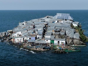 Jadi Rebutan, Pulau Terpadat di Dunia Ini Punya Kasino & Rumah Bordil