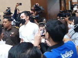 Harvey Moeis Bersiap Divonis, Sandra Dewi Tak Ada di Ruang Sidang