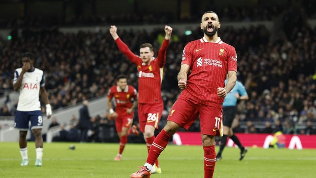 Liverpool mengalahkan Tottenham dalam laga yang diwarnai hujan gol pada pekan ke-17 Liga Inggris.