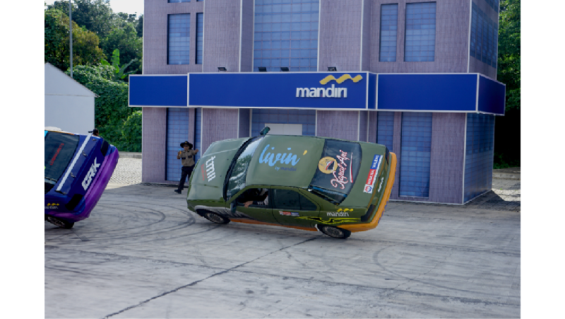 Bank Mandiri, berkolaborasi dengan CRK Entertainment menghadirkan Indonesia International Stuntman Show (IISS) di momen liburan akhir tahun 2024.