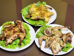 Maknyus! Empuk Gurih Ayam Kampung Guling di AKG Aisyah Bogor