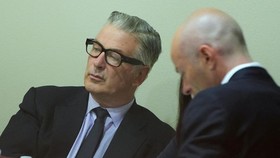 Kasus 'Rust' Alec Baldwin Resmi Berakhir Usai Jaksa Cabut Banding