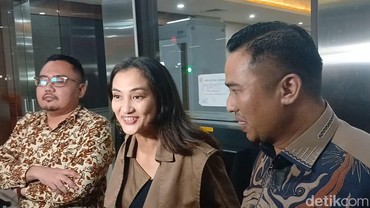 Atiqah Hasiholan Diperiksa Polisi, Bantah Ratna Sarumpaet Gelapkan Harta