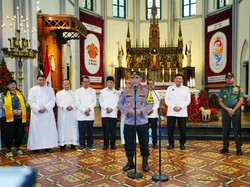 Kapolri Sapa Jemaat di 3 Gereja, Pastikan Pengamanan Natal Berjalan Baik