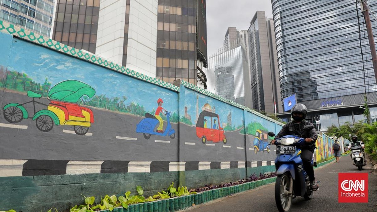 FOTO: Melihat Budaya Kota Jakarta Hasil Goresan Petugas PPSU Setiabudi