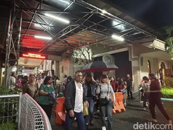 Cerita Jemaat Terobos Hujan Demi Hadiri Misa Natal di Gereja Kristus Raja