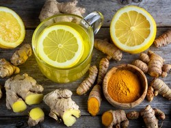 4 Manfaat Sehat Minum Teh Lemon Jahe yang Menyegarkan