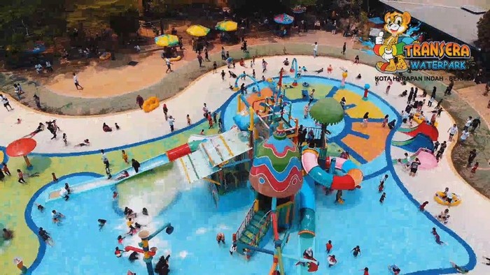 Transera Waterpark Menawarkan Wahana Air dan Berbagai Atraksi Menarik dan Aktivitas Edukatif Untuk Anak-Anak. Sehingga Menjadi Destinasi Liburan Ideal.