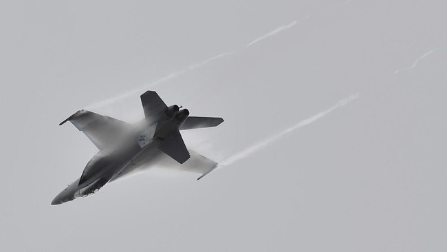 Milisi Houthi dari Yaman mengeklaim telah menembak jatuh jet tempur F-18 milik Amerika Serikat (AS) dalam sebuah serangan di Laut Merah.