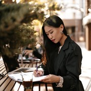 Tahun Baru, Semangat Baru! 4 Zodiak Ini Paling Giat Menyusun Resolusi 2025
