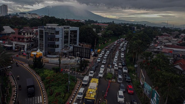 FOTO: Ganjil Genap Jalur Puncak Bogor di Libur Nataru