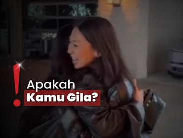 img-title Momen Kim Kardashian Belikan Kado Pegawainya Cybertruck Rp1,6 M
