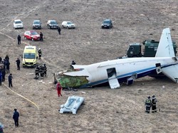 Azerbaijan Airlines Diduga Kuat Jatuh karena Rudal Rusia
