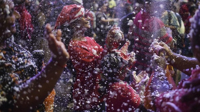 FOTO: Semarak Perayaan Natal dari Berbagai Penjuru Dunia