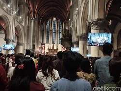 Doa Rosario Hari Ini Selasa, 18 Maret: Yesus Kristus Memanggul Salib-Nya
